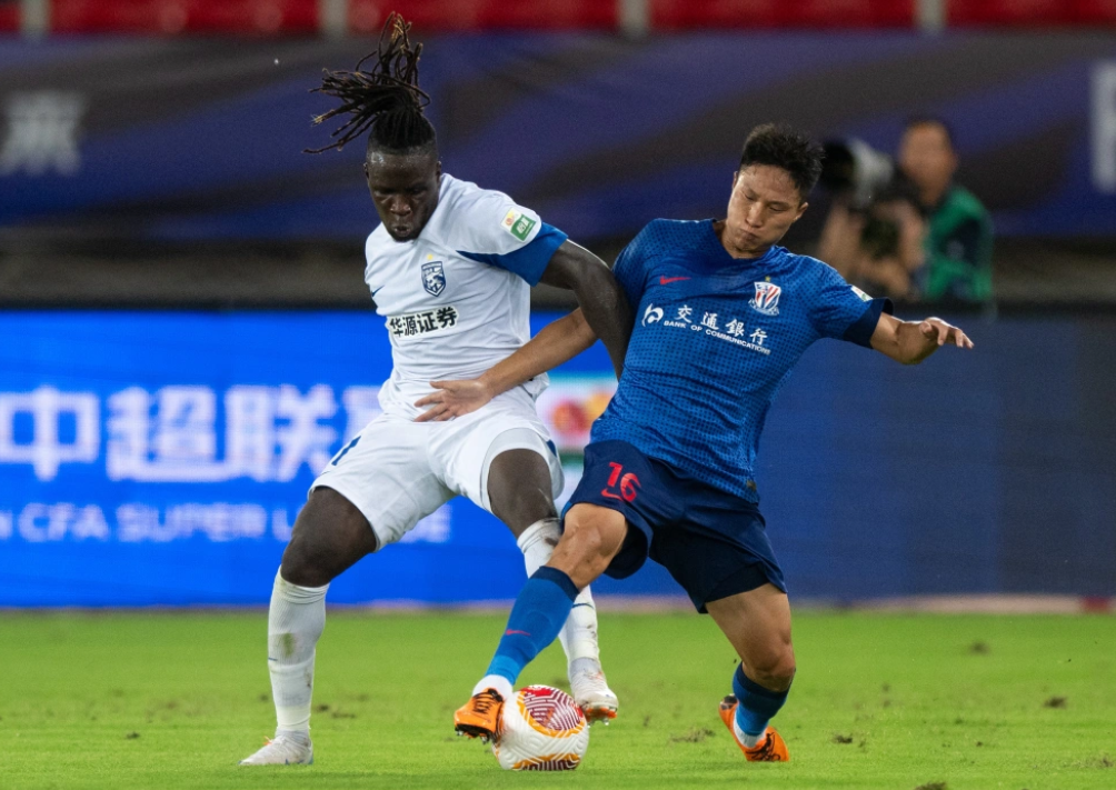 开云登录-关于上海申花训练开放日，国际比赛日临场应变引欢呼，NBA常规赛在即，训练强度明显提升的信息