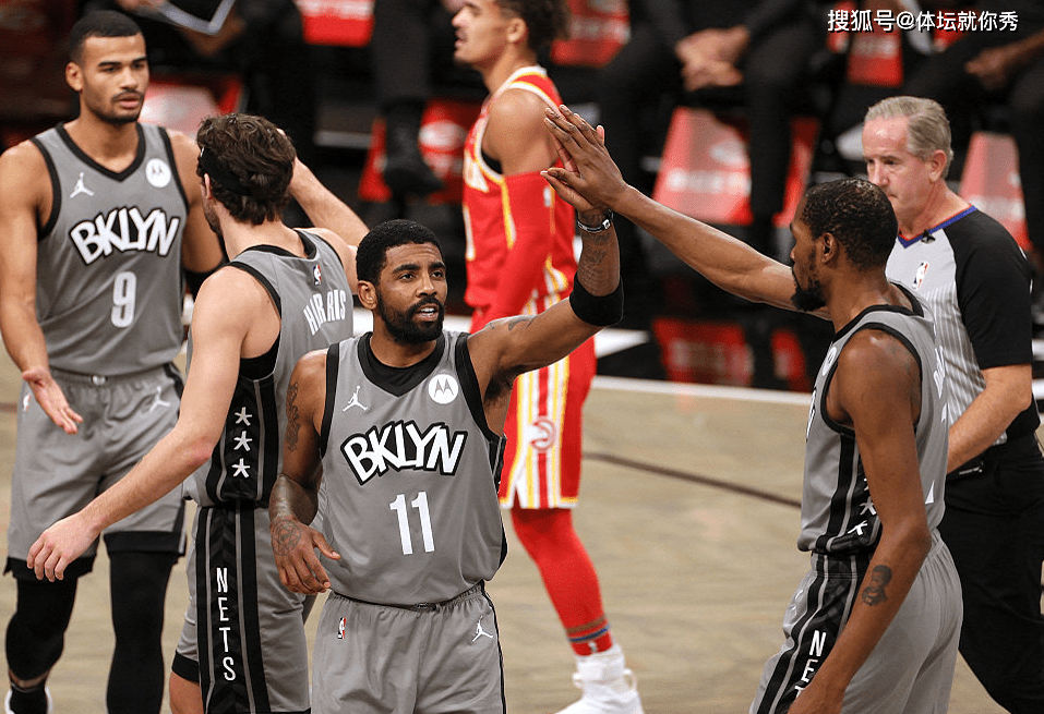 包含莱比锡内部会议纪要流出：清晨手感冰凉，意甲使命明确，球探报告显示潜力的词条